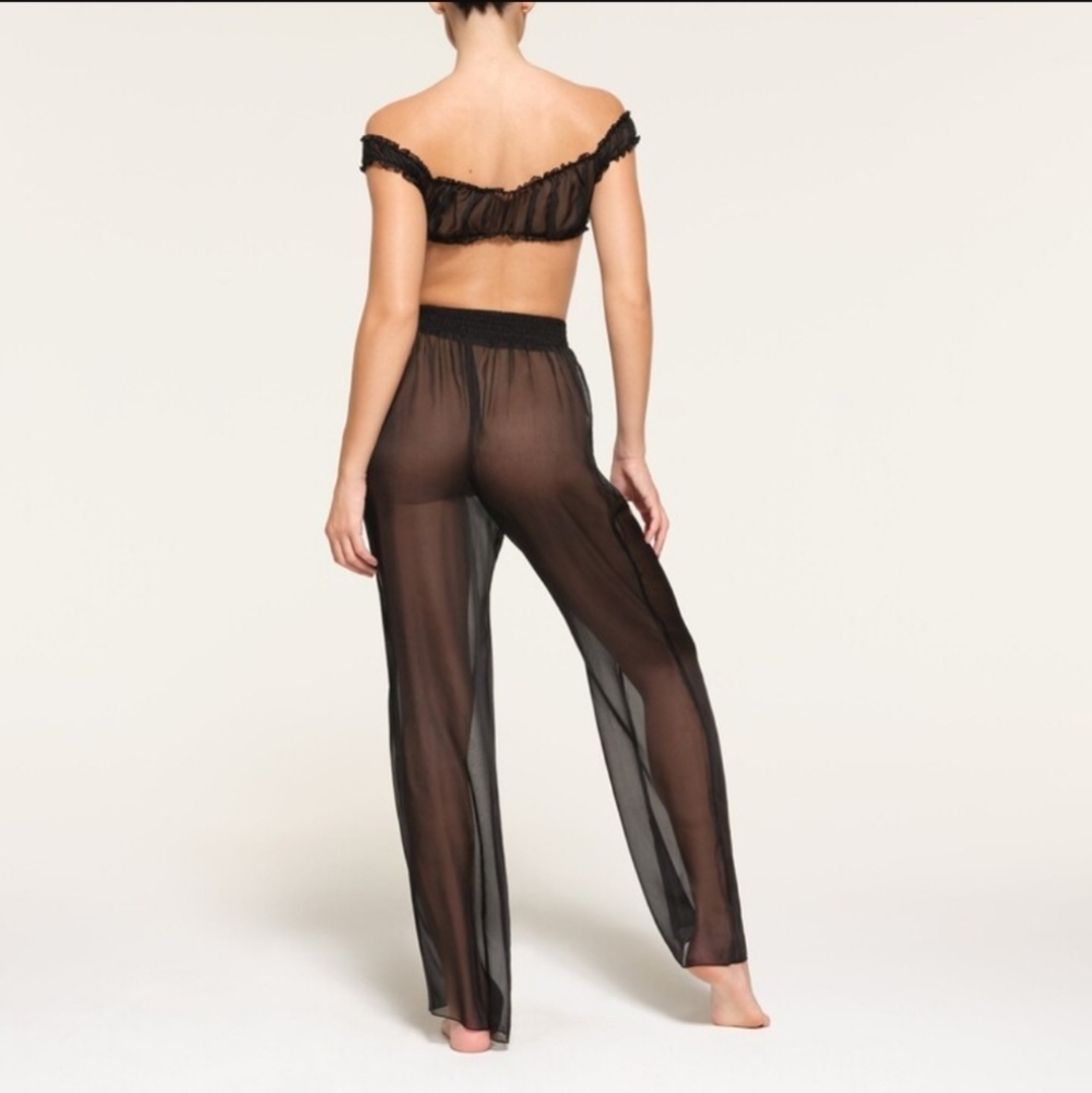 SKIMS Size L Romance Chiffon Smocked Pant Onyx Black Silk Coverup Pants NWT - Picture 3 of 5